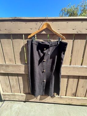 🎉NWT🎉sofia by sofia vergara Black Midi Skirt with gold Front Buttons